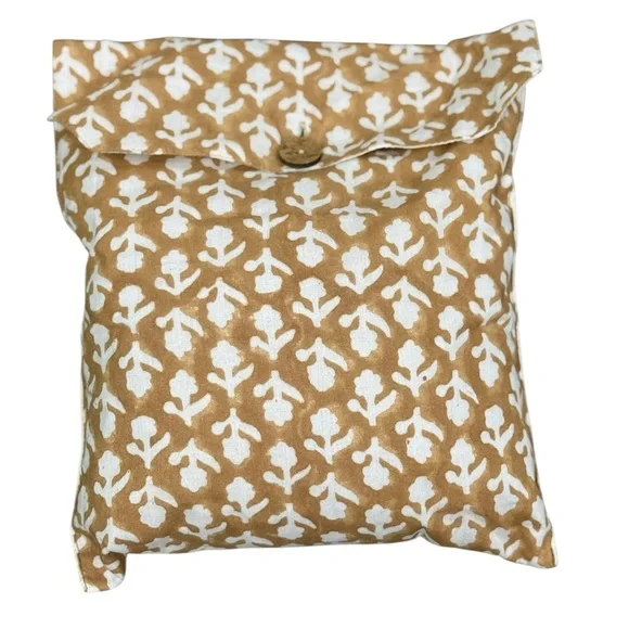 Pacific & Rose Charlotte Robe NWOT - Picture 11 of 11